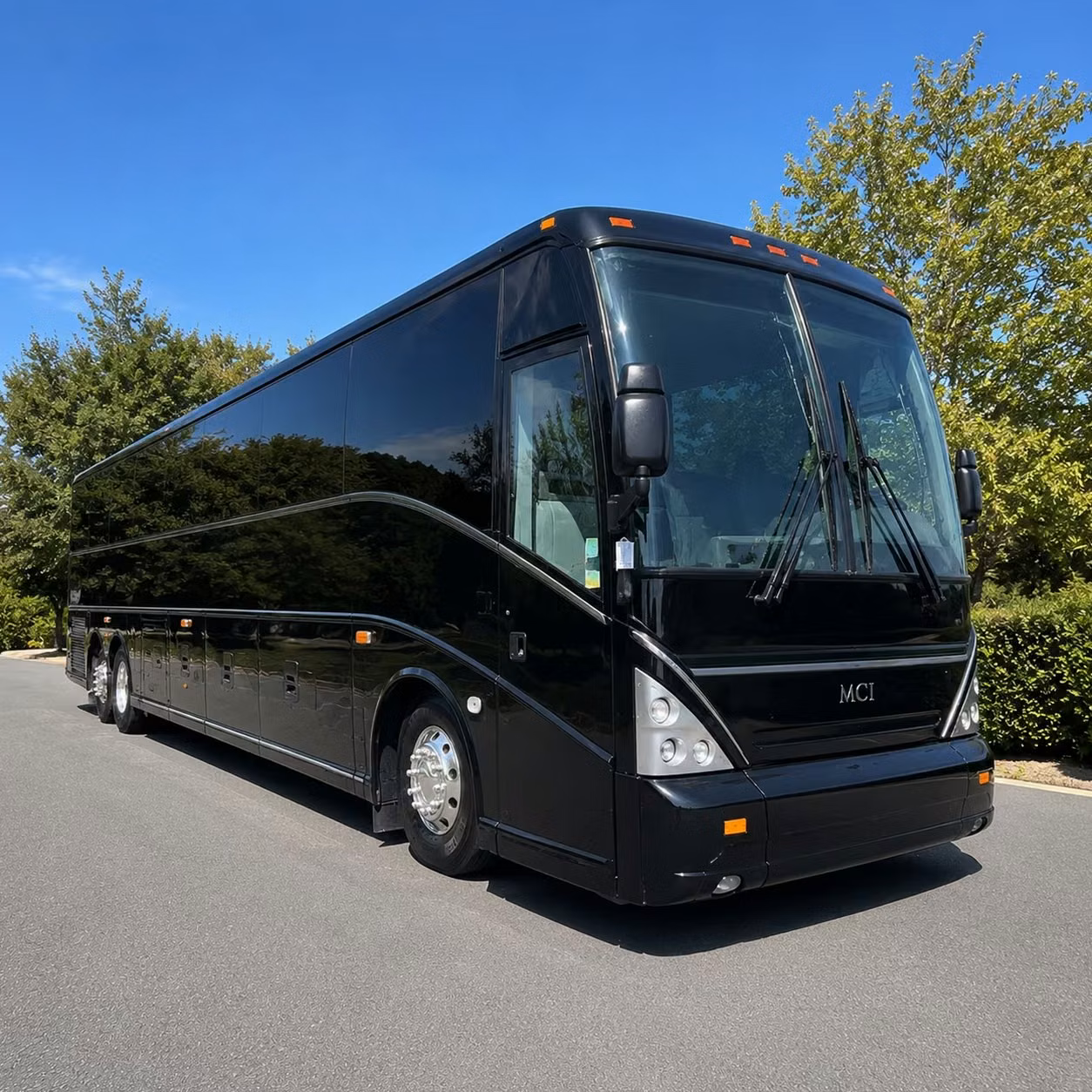 asheville wedding shuttle bus rentals for the perfect mountain wedding day